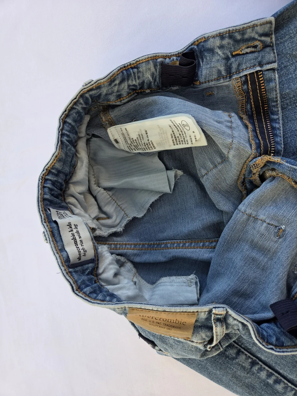 abercrombie kids Light Wash Straight-Leg Girls' Jeans